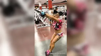 vegasqueen Rear delts biceps and triceps all in one session. The rear delts a