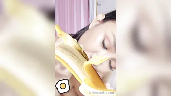 trixiecookie 07.11.2020  7 Want to see how much I enjoy sucking on this banana