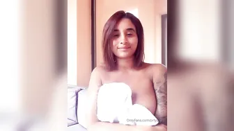 priya y 17.09.2019 Hotel balcony JOI video