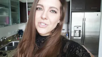 sadieholmes 15.10.2019 I'm showing off teasing on set. Watch unt