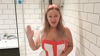 bethundressed 09.10.2018 I m just here to help you shower..