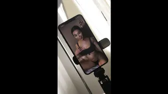 priya y 08.04.2020 FaceTime sex with oliviaberzinc Video