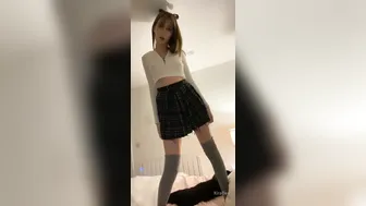 kirabee 26.01.2020 pulling up my skirt and showing yo