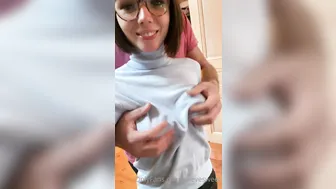 imevesweet 29.10.2020  3 Te gustar a jugar con mis tetitas Would you like to pl