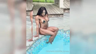 the_liones 6-09-2020-113.13.2353-Good enough to eat...