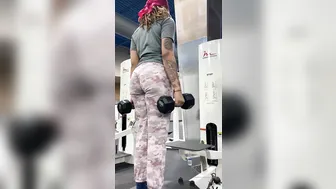 simmithener 6-02-2020-23.53.2584-Step ups look at dat butt jiggle just wai