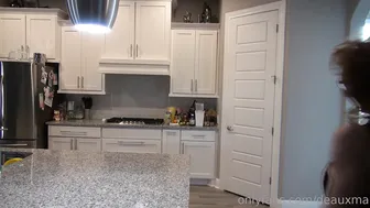 deauxma 0.40.4201 5.47.7695 Video I am always surprised what you fans like to see. I re