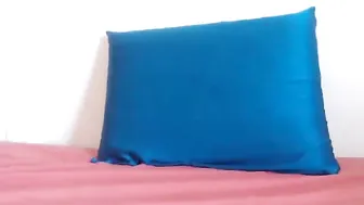 lily_jake  Fucks her pussy for tokens