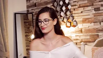 anniekarrera1 6.09.2019 057 myfreecams