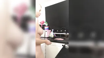 Penny Lee Not givivng up for New Years ManyVids