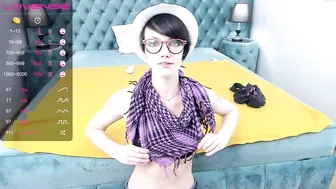 satin_evans amazing chicks show cap