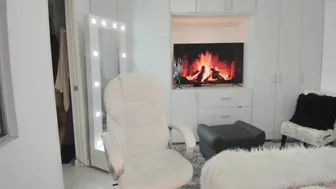 ana_carrera1 mature slut gets naked on camera