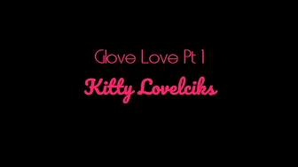 Kitty Lovelicks sexy babe showed her tits