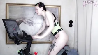 Echo Noir naughty lady fucks her ass hard