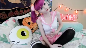 [ManyVids.com] Tweetney ????School Girl Ride redo.mp4.(1080p)