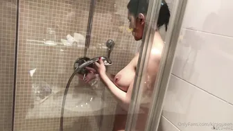 Kira Queen onlyfans I_see_hot_looking_stranger_on_the_street_and_invite_him_to_my_hotel_room_1