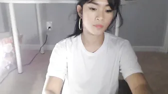 pie_asian  cum mulltiple times in free chat