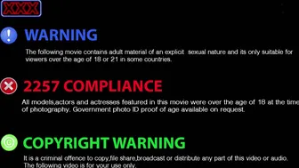 TeenPoppyUK   POPPY WETS PANTS OUTSIDE ManyVids