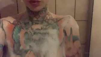 mickybottenberg 27 03.2020 Shower time