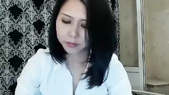 mistipo  milf masturbates on webcam show