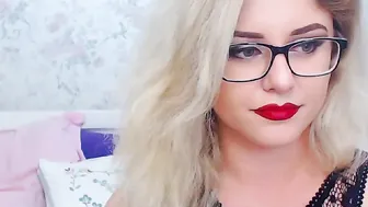 janellebrown  Playing with Tight ass