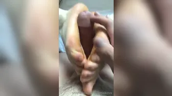 Mia Malkova onlyfans_19 01 22 2960274 Do you like my feet this much 360x640