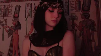 emiigotchi 2019 10 28 I feel so sexy in this outfit