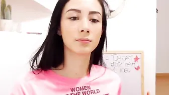 brizapiedrahita  Beautiful webcam doll