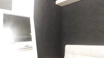 ohmybrianna  make really good webcam show