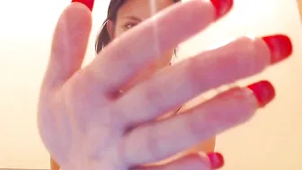 flybigtitsnow  touches her excited body