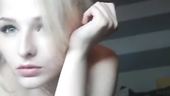 daisy_squirts  leaking dildo and fuck her self