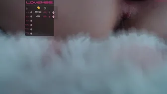 wetsparkles dark chick seduces with big shapes