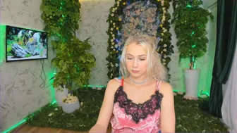 leila_moors Booby chick