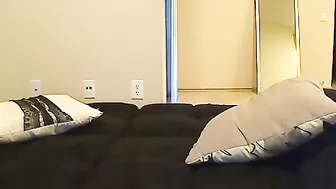 elena_ermie  Tight Pussycat webcam slut