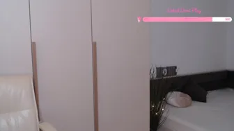 Valeria_green99 shines pussy and caresses big tits