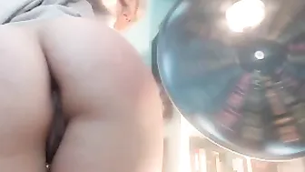 dahliaisdopey  Fucks ass with a finger