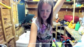 eatmypie69_15092021_1451_female_chaturbate