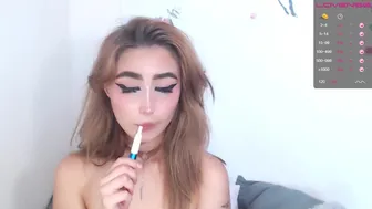 lizzyhoney__05072021_0958_female_chaturbate (1)