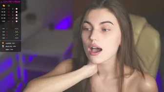 hoolybunny_02102021_0042_female_chaturbate_2