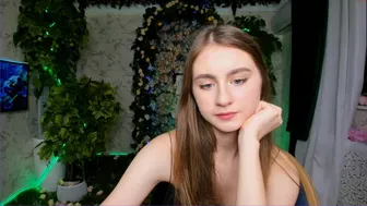 elizabeth_wong_27092021_1102_female_chaturbate