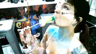 harderdaddy666  Licks pussy to her girlfriend