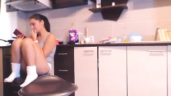 leeloo95  webcam show