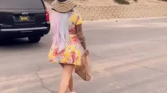 brittanya razavi_3.7.18 Car fingering