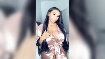 Nicole Sky show 15