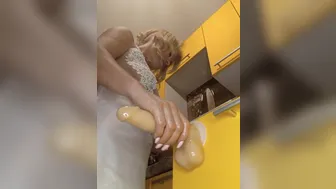 Angelochek042 оголила свои достоинства