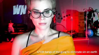 whorenickels  show her HUGE asshole