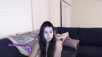 uv  Wild babe wants sex