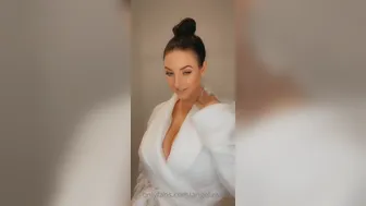 Angela White  Attractive curva shows underwear