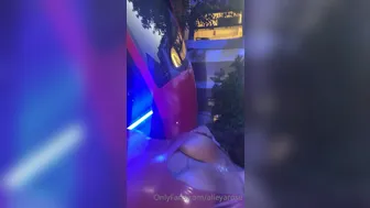 alieyarose onlyfans jerking off in video chat