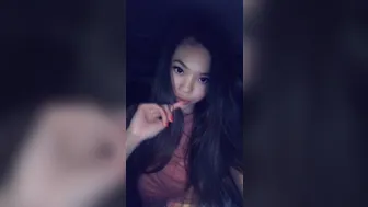 VinaSkyy onlyfans Cute bitches and jerking pussy